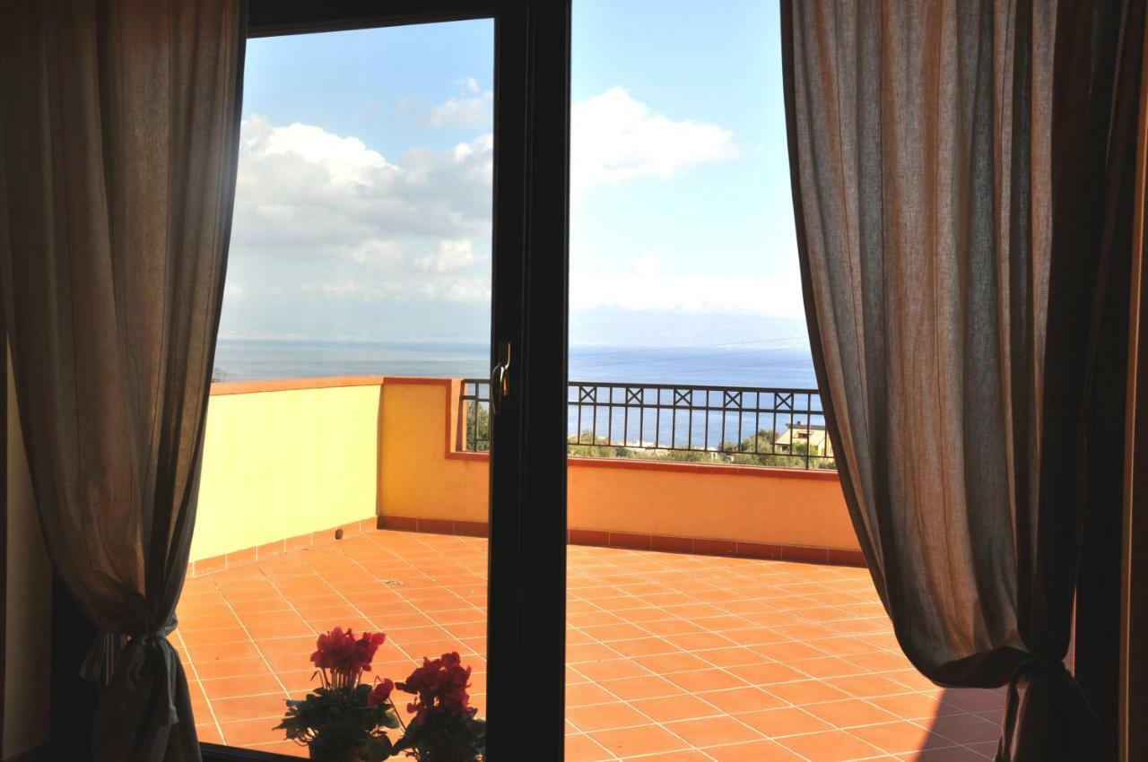 Villa Gemma di Mare Santa Teresa Di Riva Esterno foto
